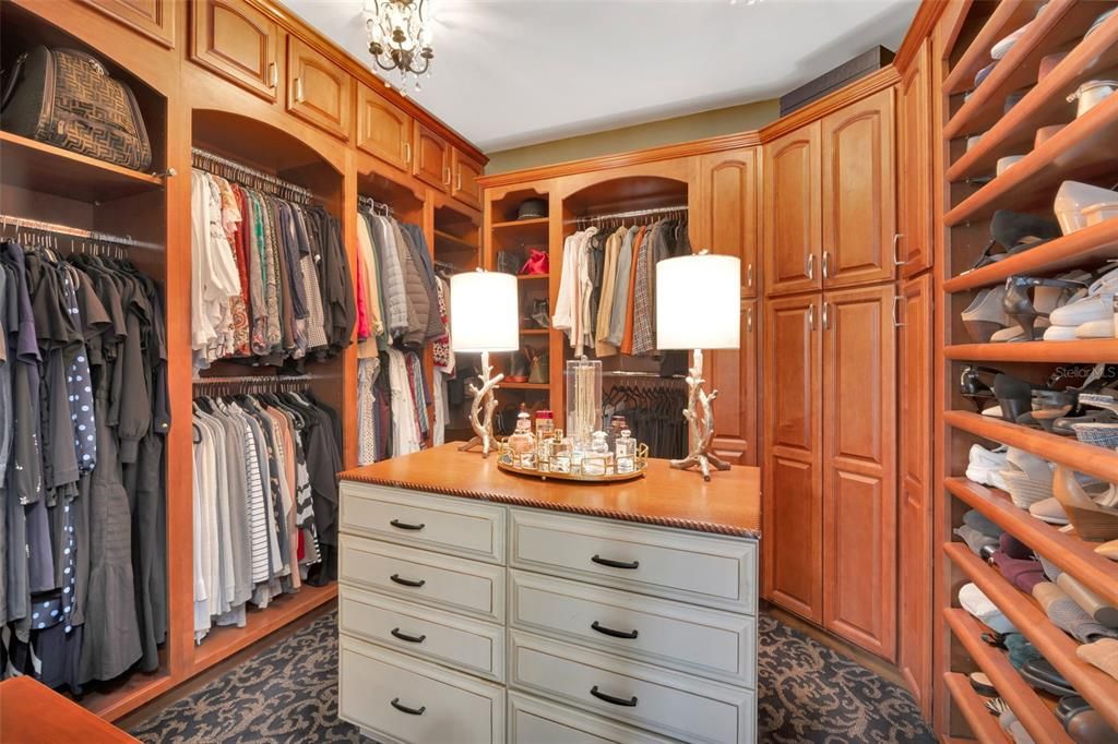 Interior, Walk-in Closets