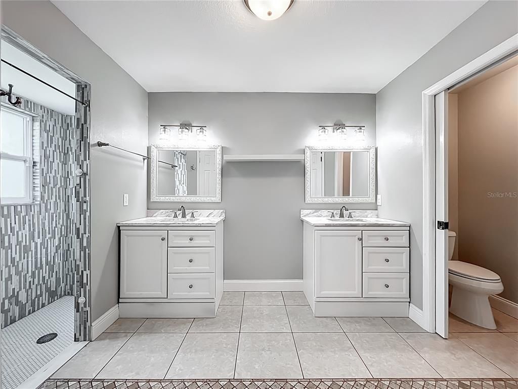 Bathroom, Dual Sink Vanities, Interior