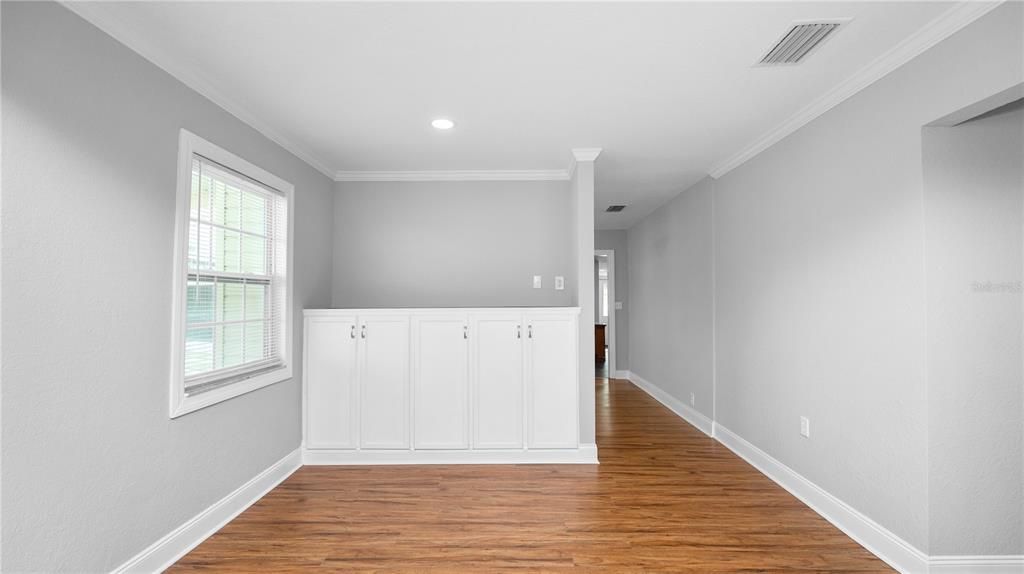 Empty room, Interior, Recessed Lighting, Wood Texture Flooring