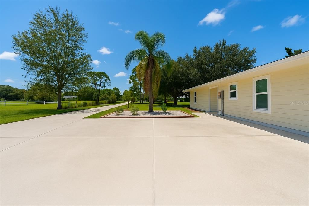 Backyard, Exterior