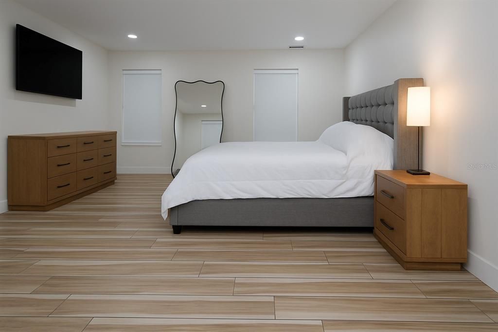 Bedroom, Interior, Recessed Lighting