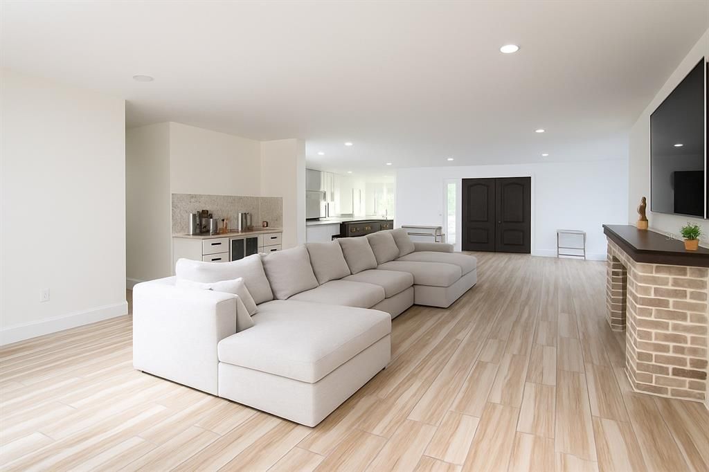 Interior, Kitchen, Living room, Recessed Lighting, Wood Texture Flooring