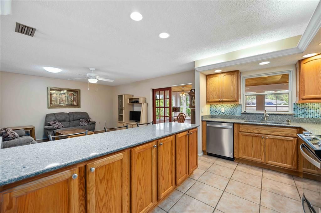 Interior, Kitchen, Living room, Recessed Lighting, Stainless Steel Appliances