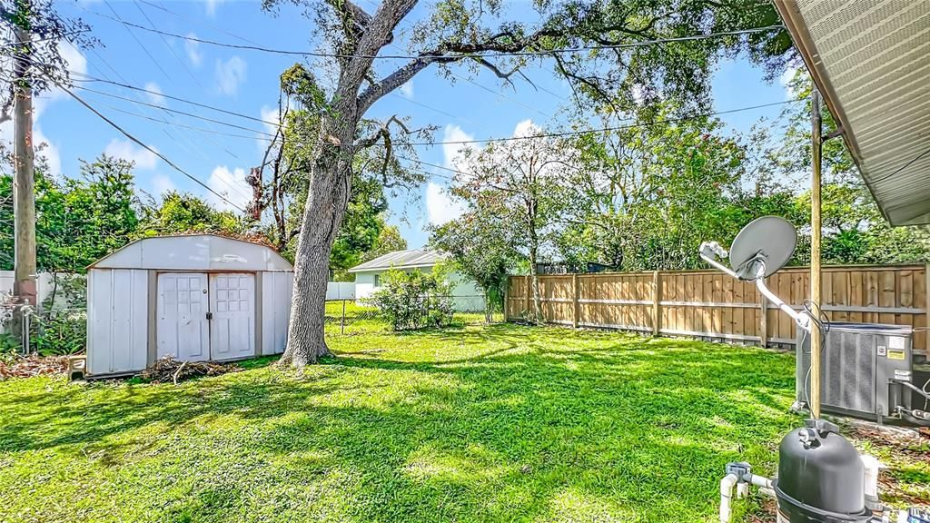 Backyard, Exterior