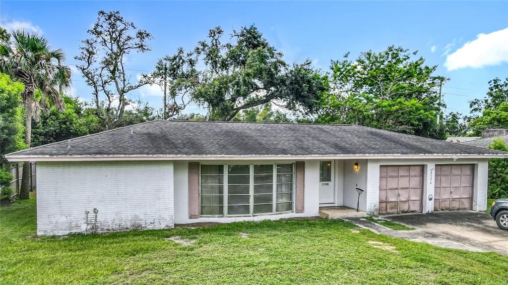 Attached, Backyard, Exterior, Facade, Ranch