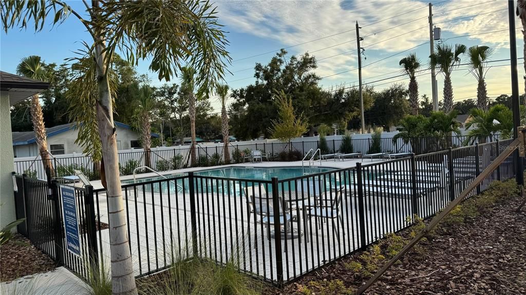 Exterior, Pool