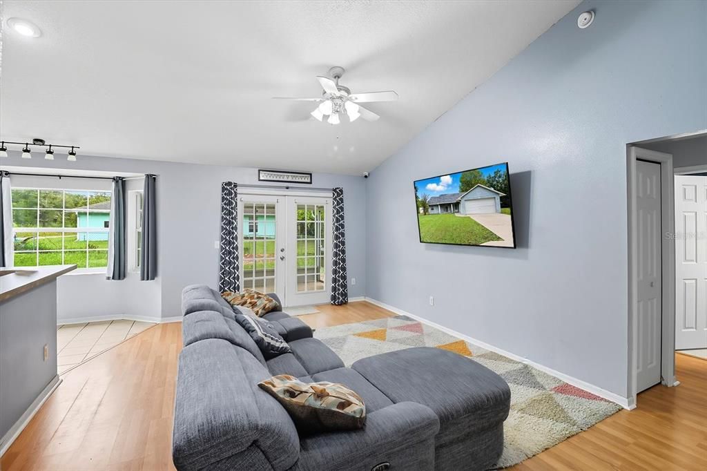 Interior, Living room, Recessed Lighting, Wood Texture Flooring