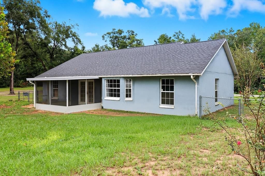 Backyard, Exterior