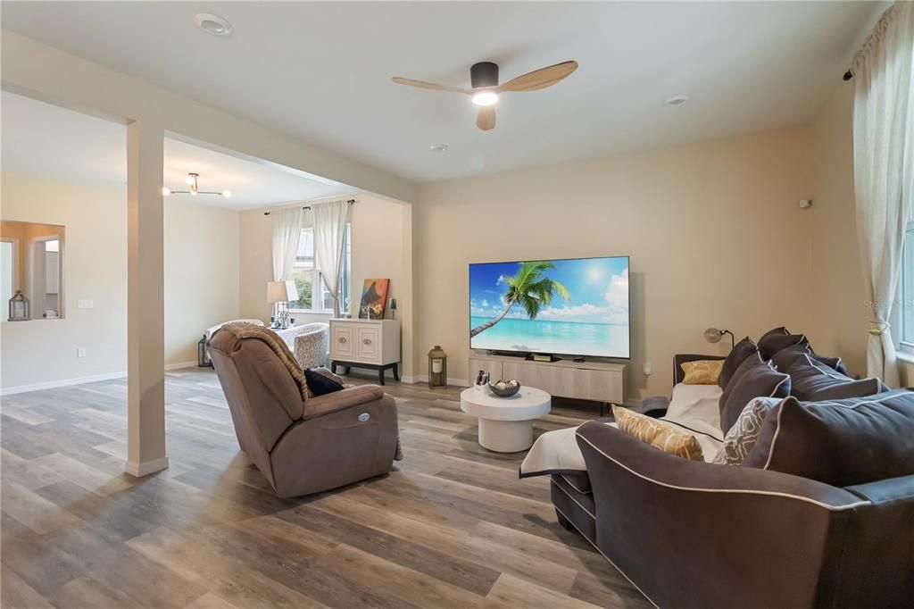 Interior, Living room, Recessed Lighting, Wood Texture Flooring