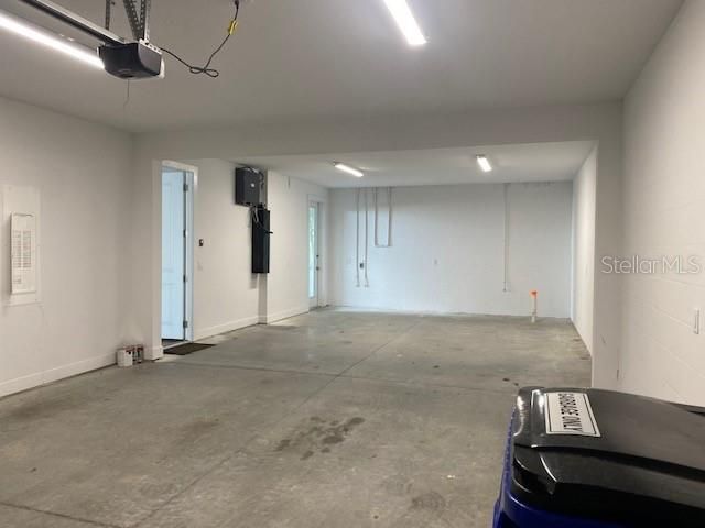 Garage, Interior