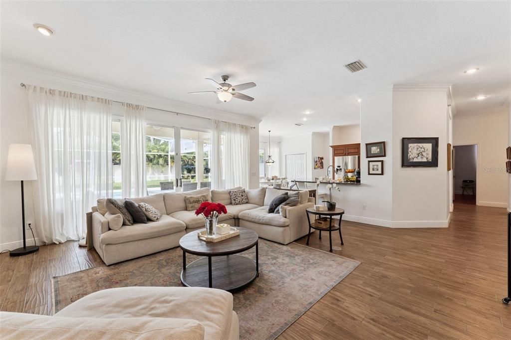 Interior, Kitchen, Living room, Pendant Lights, Recessed Lighting, Wood Texture Flooring