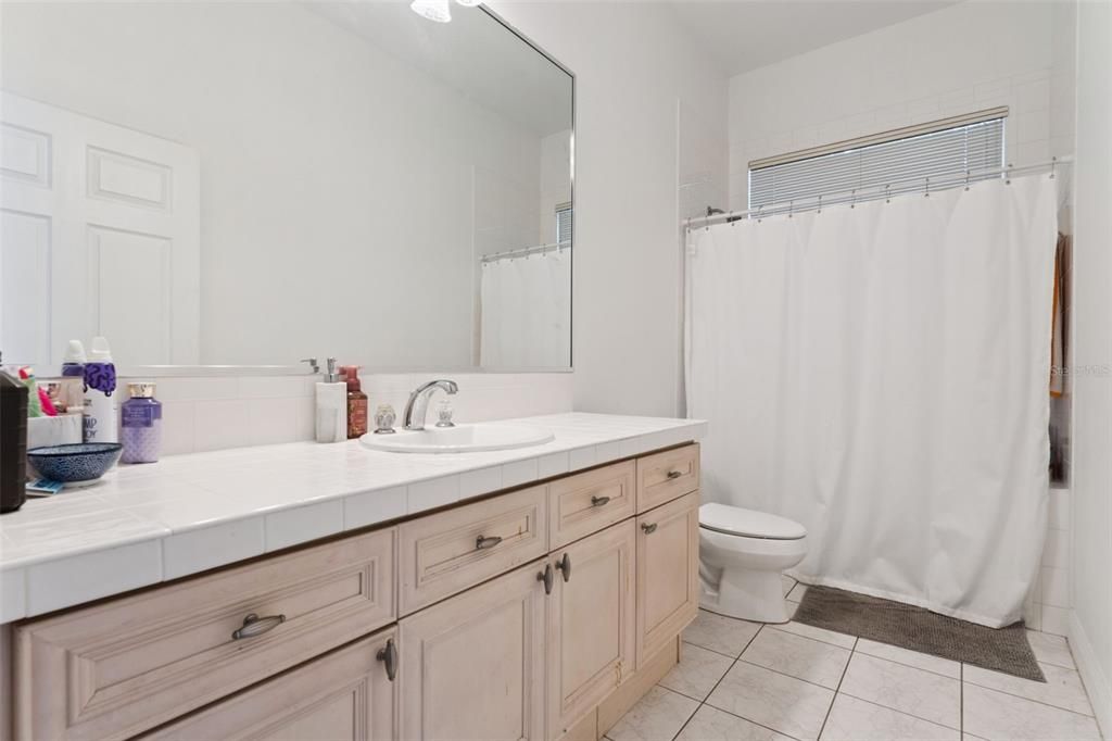 Bathroom, Interior, Tile Countertops