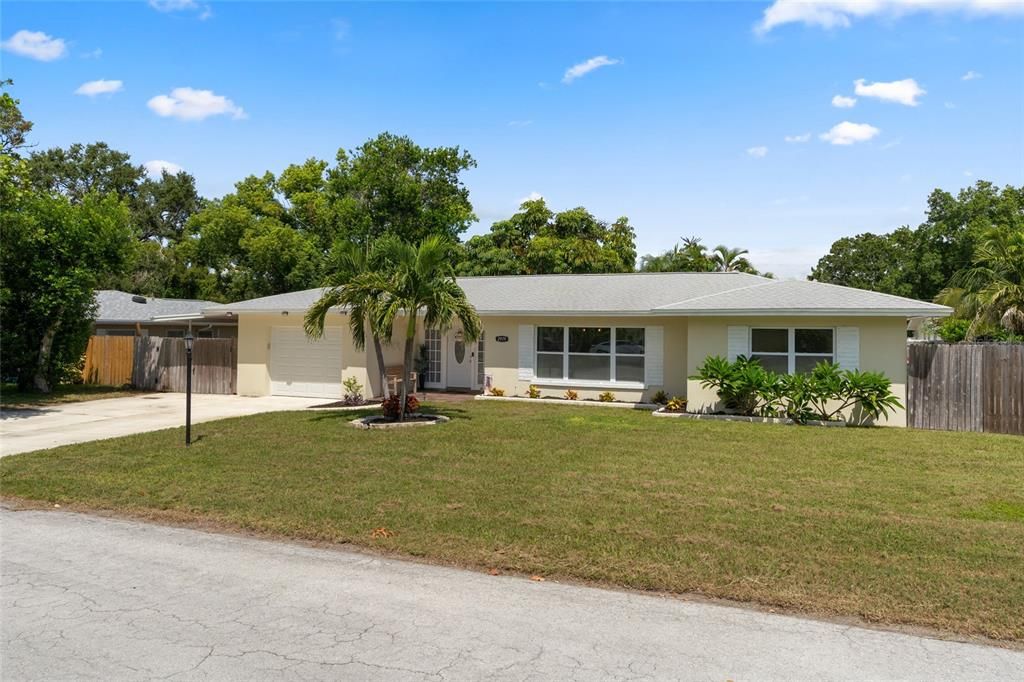 Attached, Backyard, Exterior, Facade, Ranch