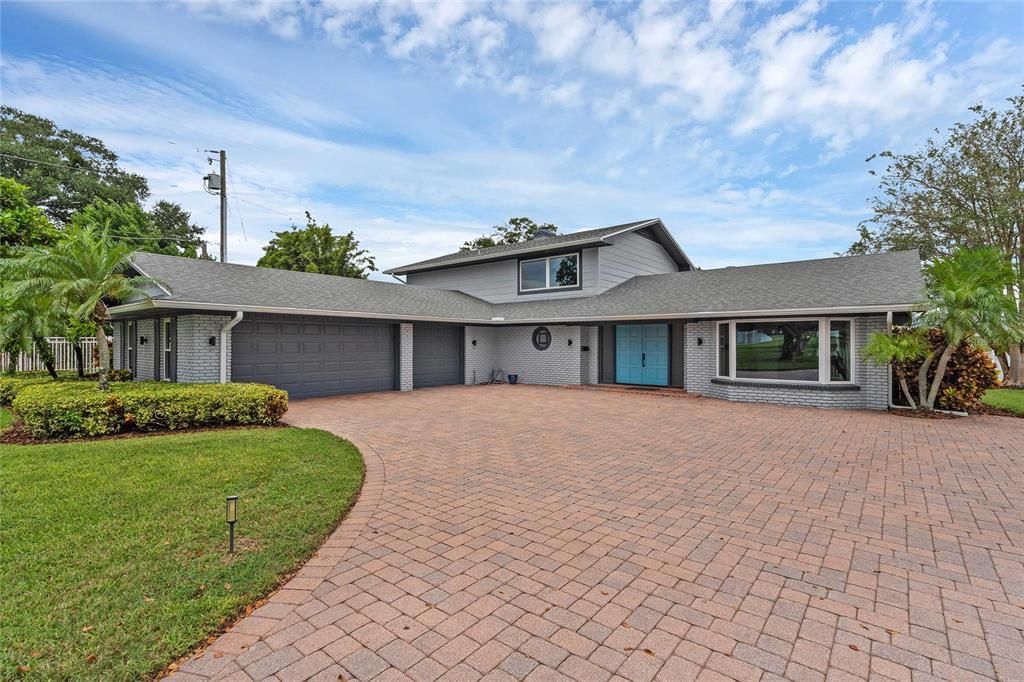 Attached, Exterior, Facade, Ranch