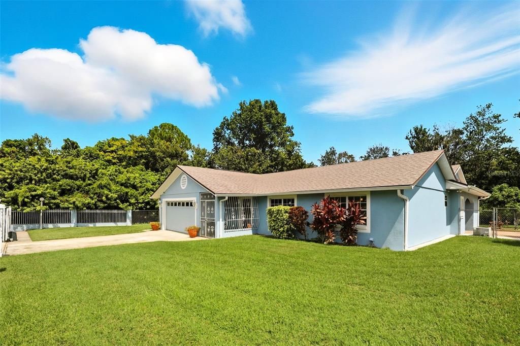 Backyard, Detached Garage, Exterior