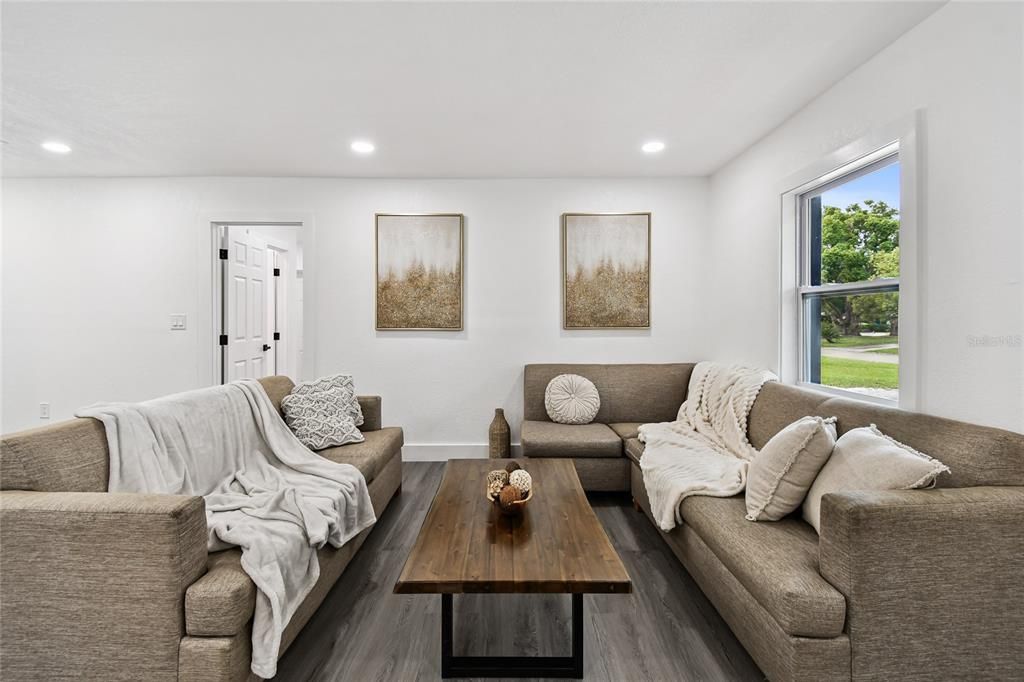 Interior, Living room, Recessed Lighting, Wood Texture Flooring
