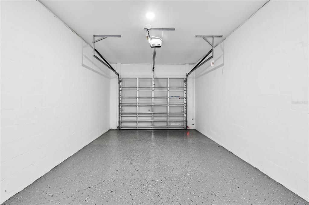 Garage, Interior