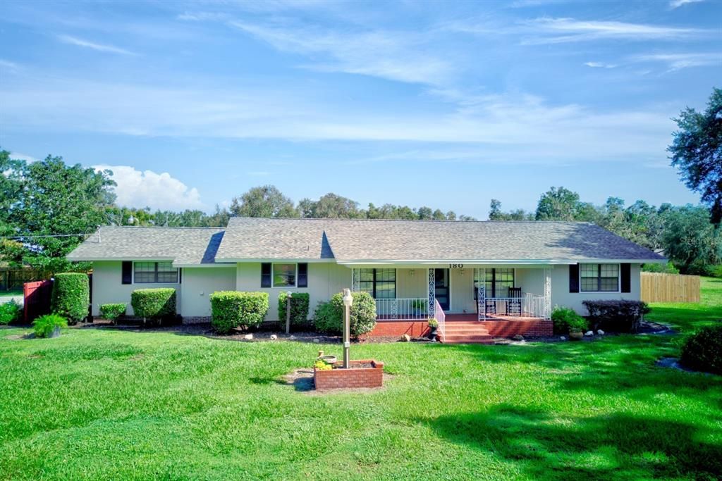 Backyard, Exterior, Facade, Ranch