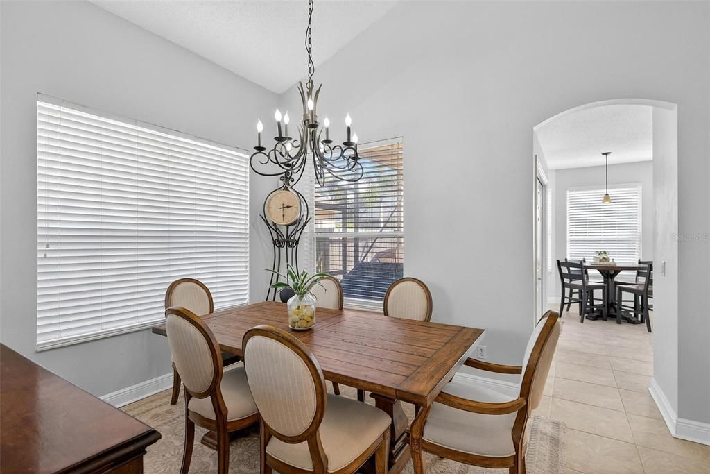 Chandelier, Dining room, Interior