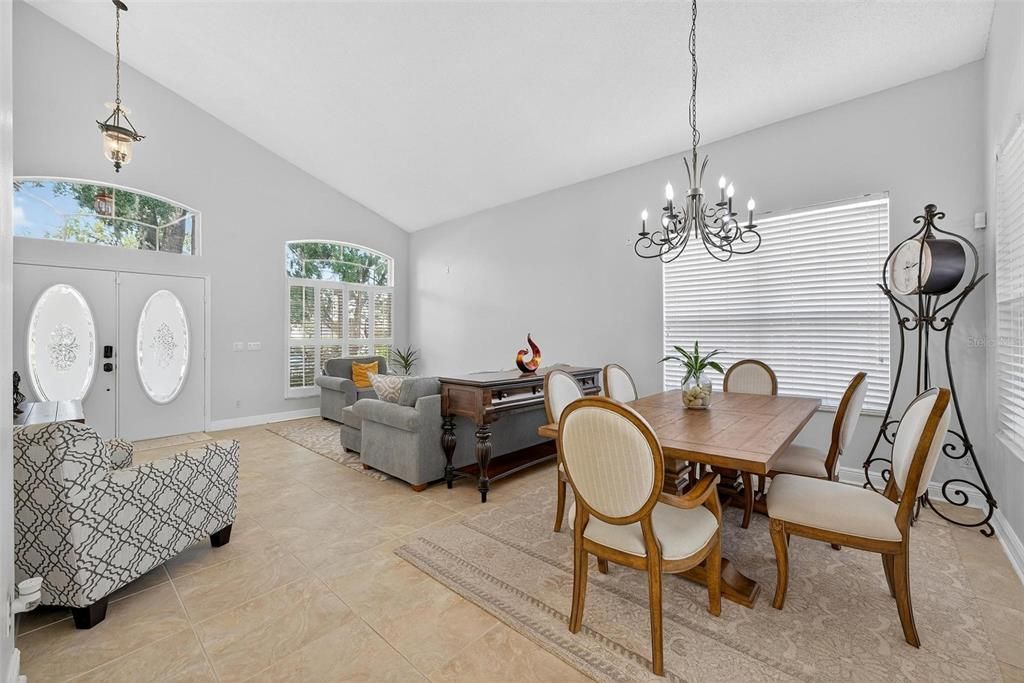 Chandelier, Dining room, Interior, Pendant Lights