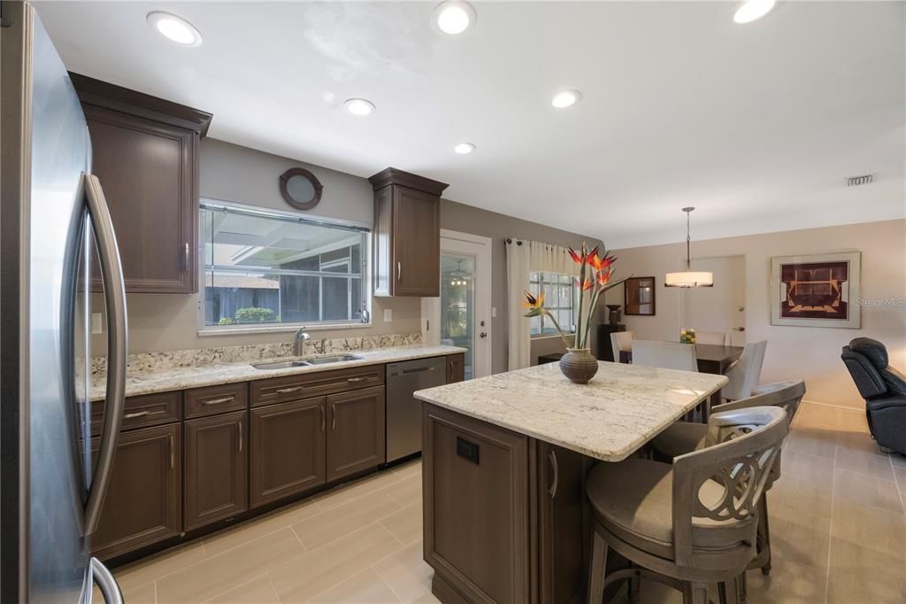 Dining room, Interior, Kitchen, Pendant Lights, Recessed Lighting, Stainless Steel Appliances