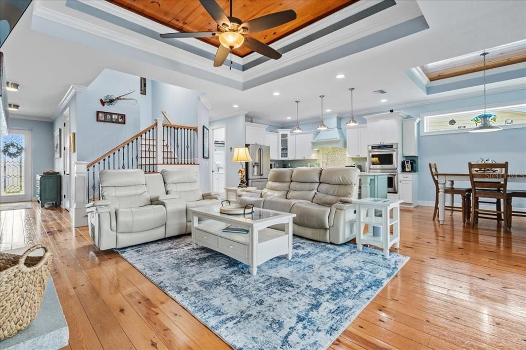 Dining room, Interior, Kitchen, Living room, Pendant Lights, Recessed Lighting, Stainless Steel Appliances, Wood Texture Flooring