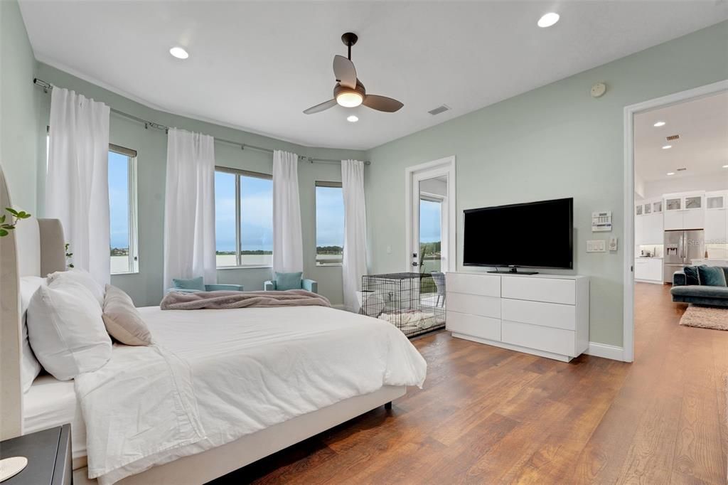 Bedroom, Interior, Recessed Lighting, Water, Wood Texture Flooring