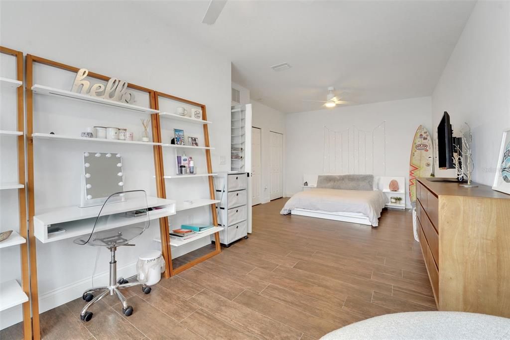Bedroom, Home Office, Interior, Wood Texture Flooring