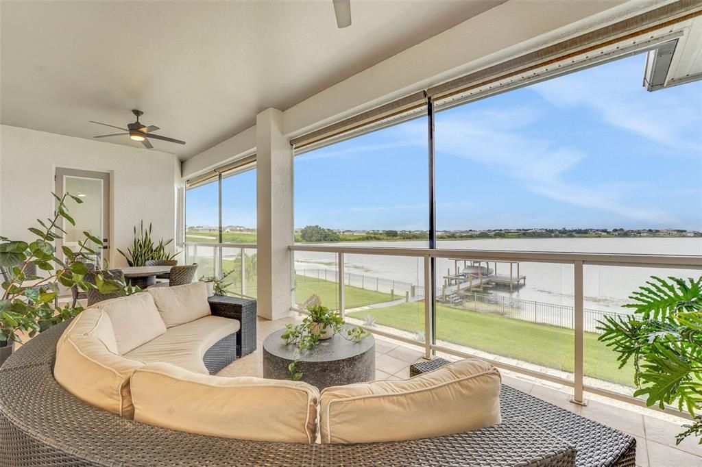 Interior, Living room, Sun Room, Water