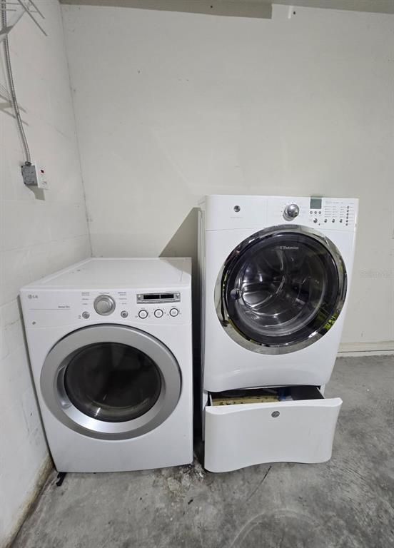 Interior, Utility Closets, Washer