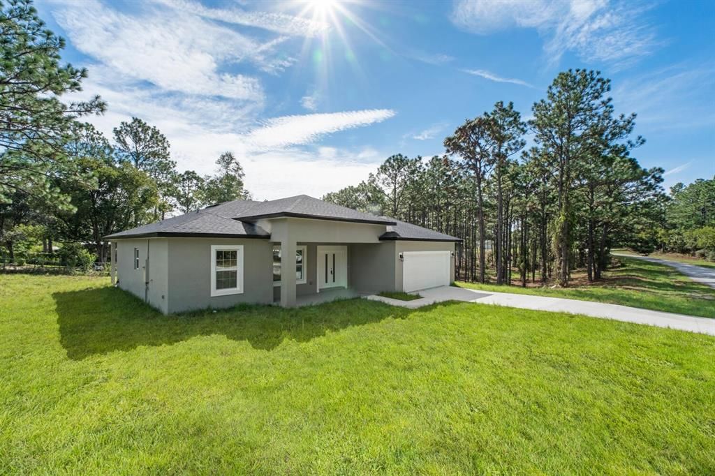 Backyard, Exterior
