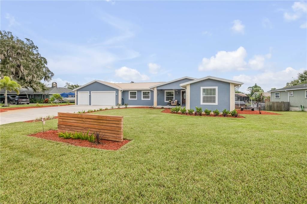 Backyard, Detached Garage, Exterior