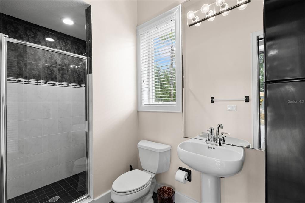 Bathroom, Interior, Recessed Lighting