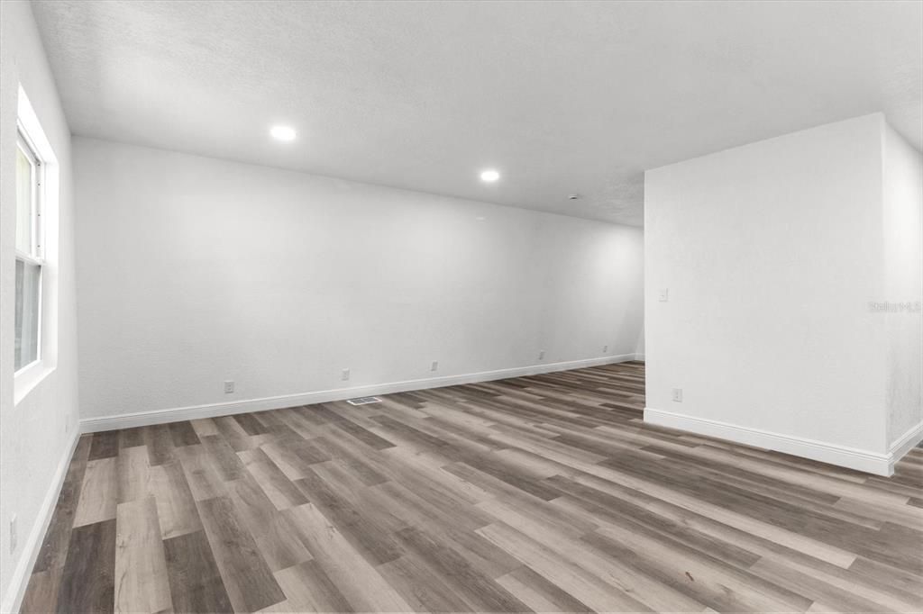 Empty room, Interior, Recessed Lighting, Wood Texture Flooring