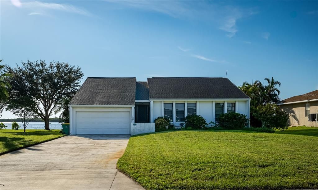 Attached, Backyard, Exterior, Facade, Cape Cod