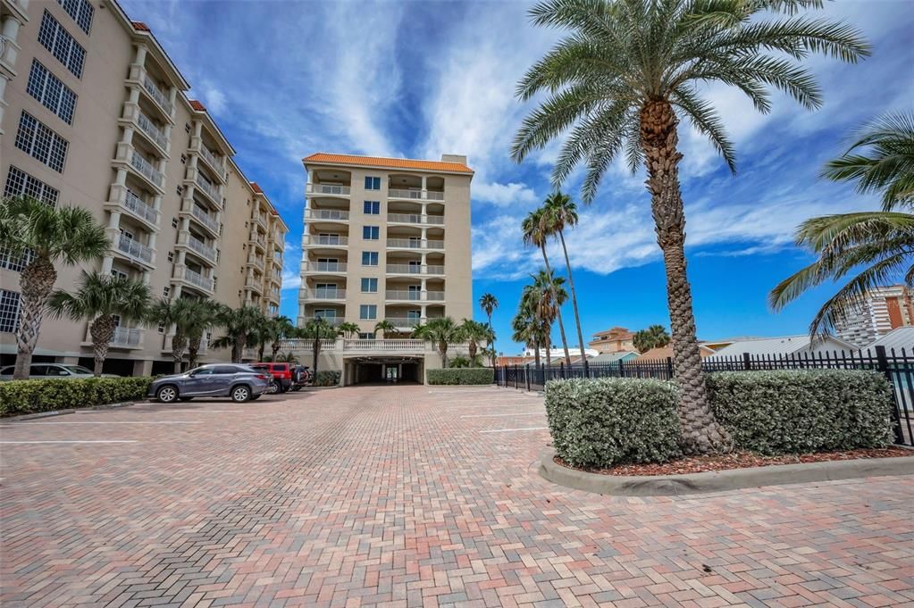 Exterior, Facade, Condo Building