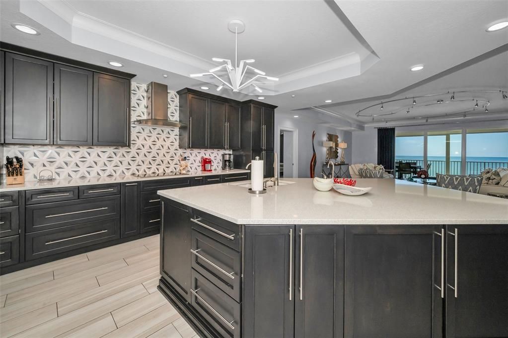 Interior, Kitchen, Pendant Lights, Recessed Lighting, Water, Wood Texture Flooring