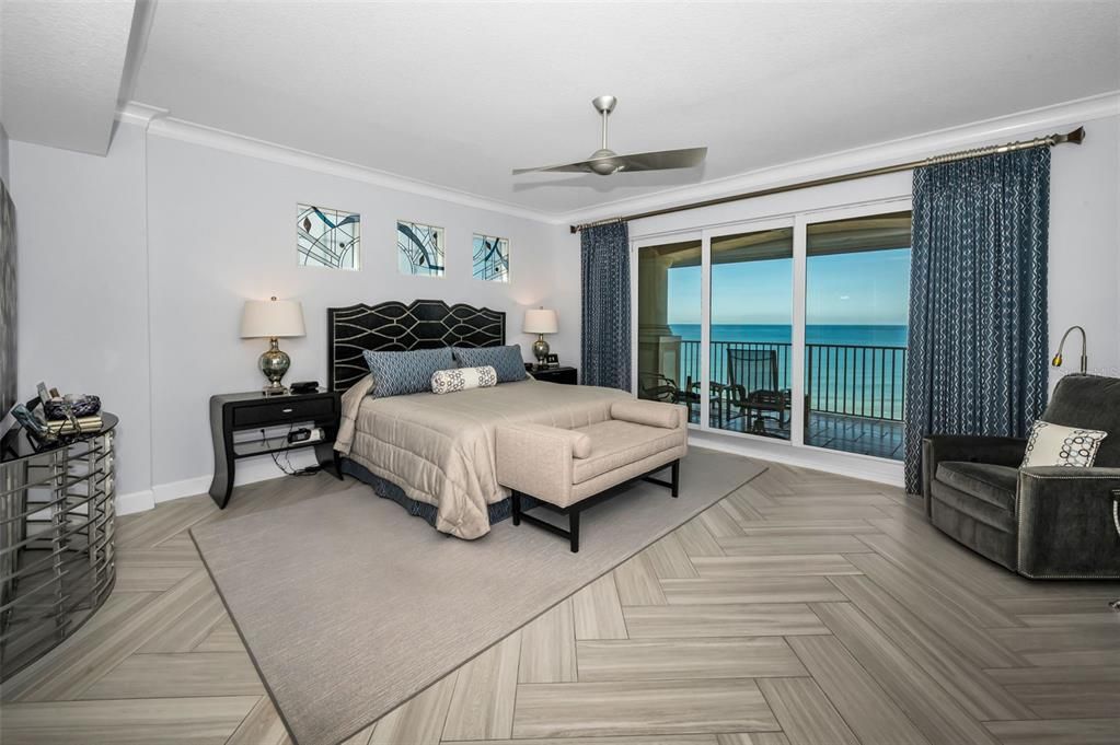 Bedroom, Interior, Water, Wood Texture Flooring