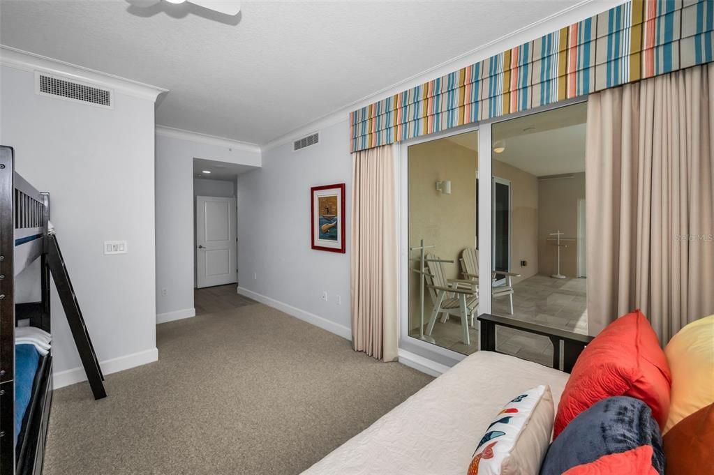 Bedroom, Dining room, Interior, Recessed Lighting