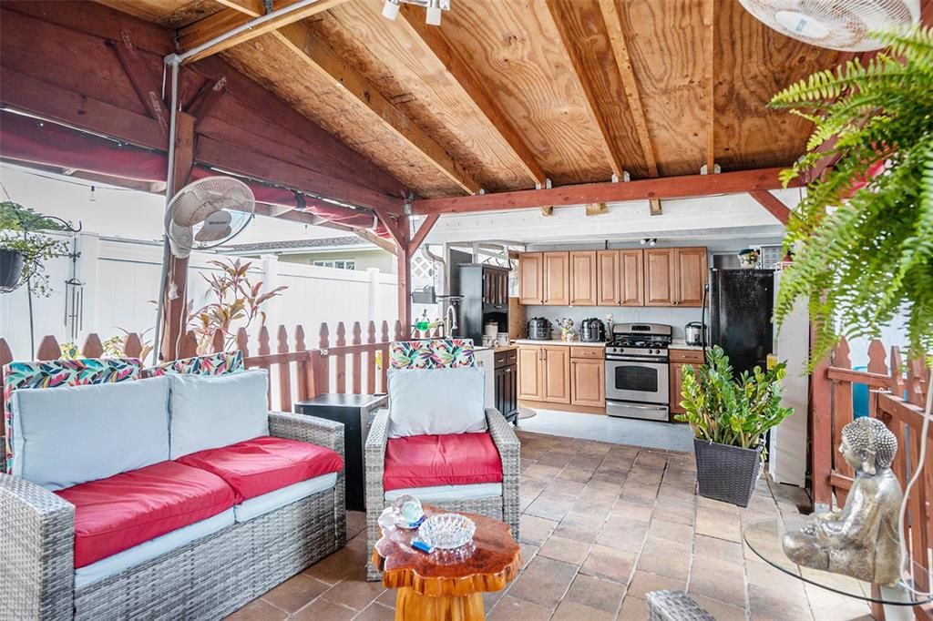 Interior, Kitchen, Stainless Steel Appliances, Wooden Beams, Wooden Ceilings