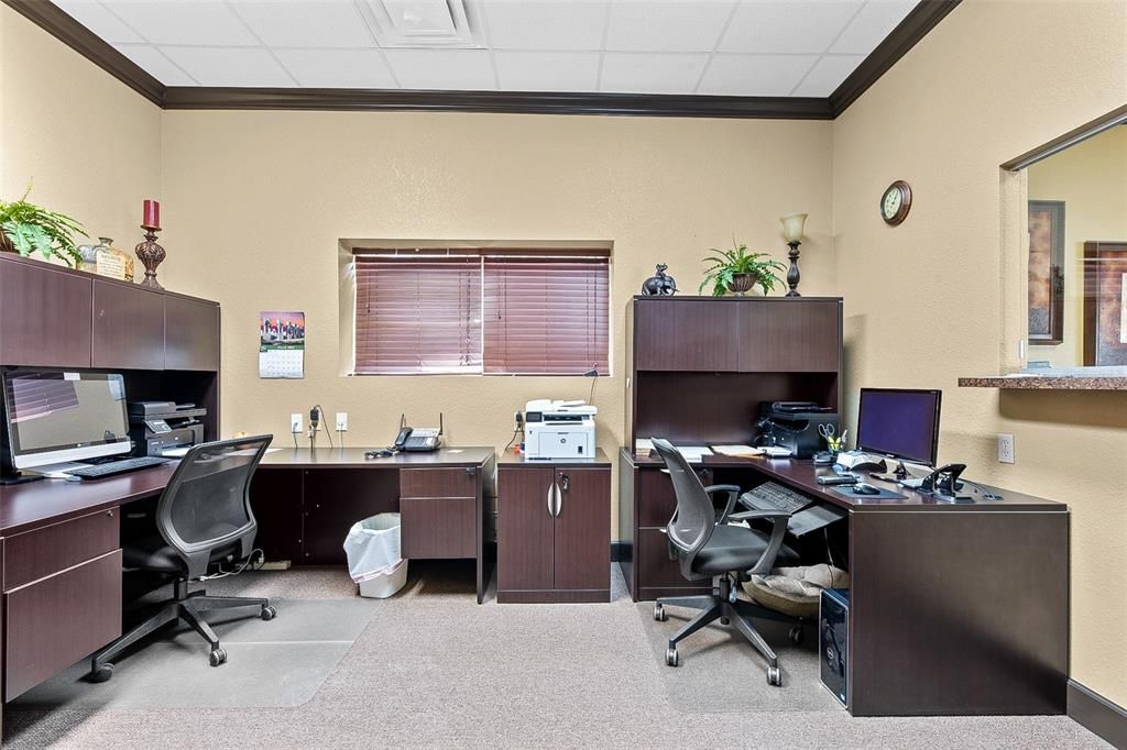 Home Office, Interior