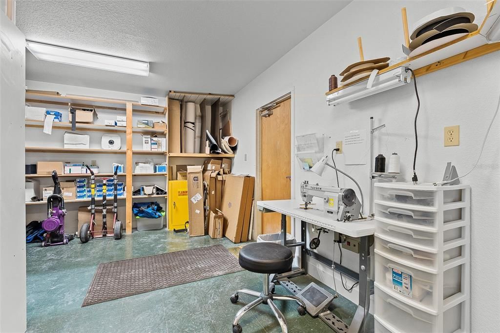 Home Office, Interior