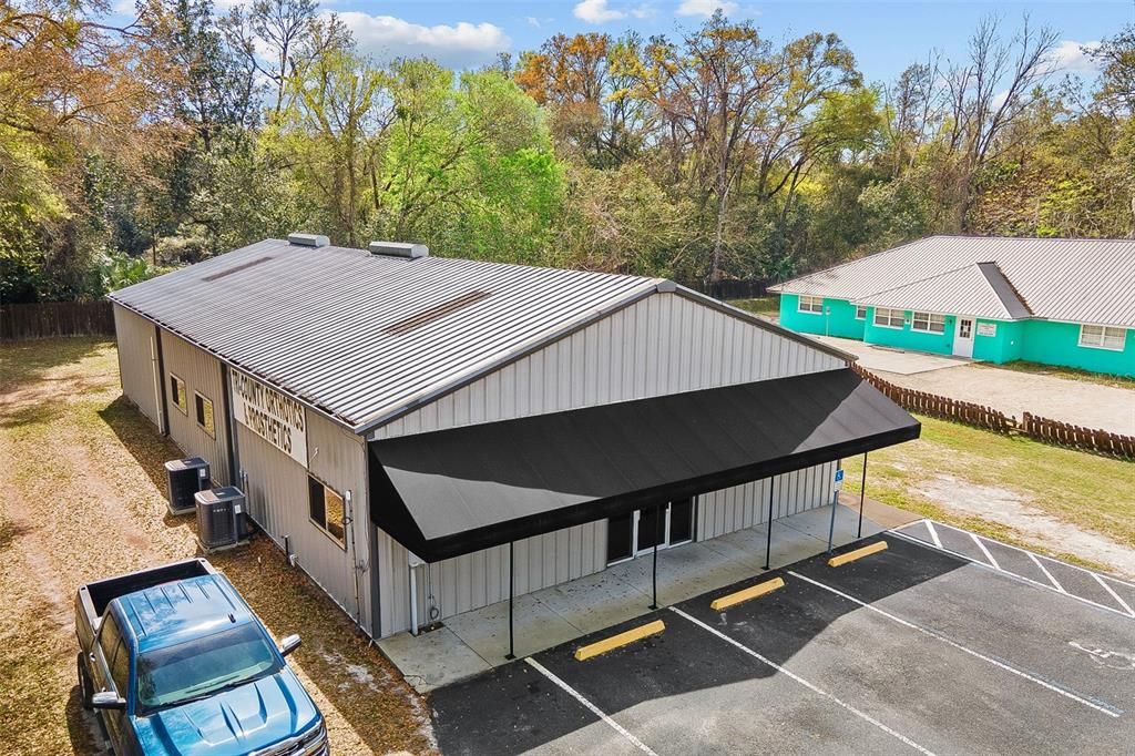 Detached Garage, Exterior