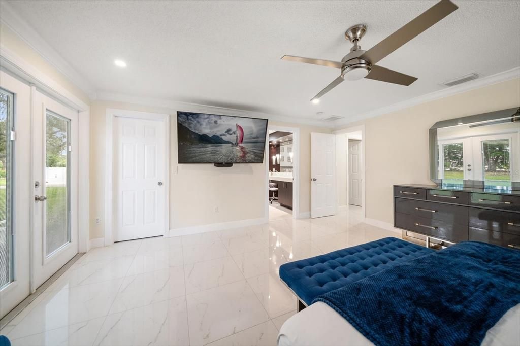 Bedroom, Interior, Marble, Recessed Lighting
