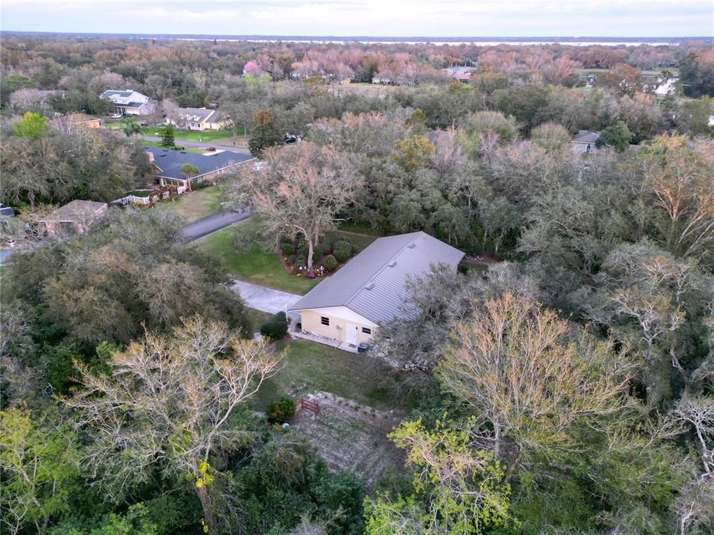Exterior, Drone