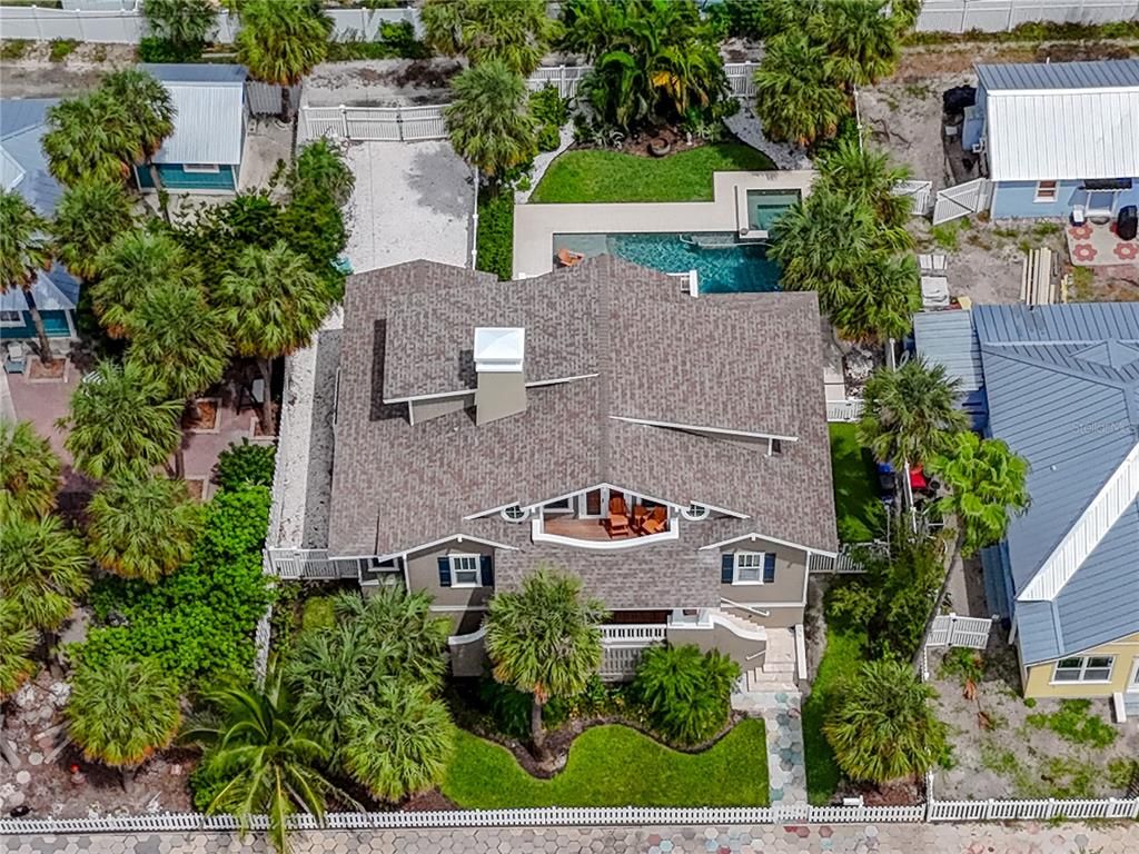 Exterior, Drone