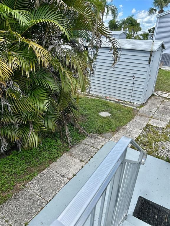 Backyard, Exterior