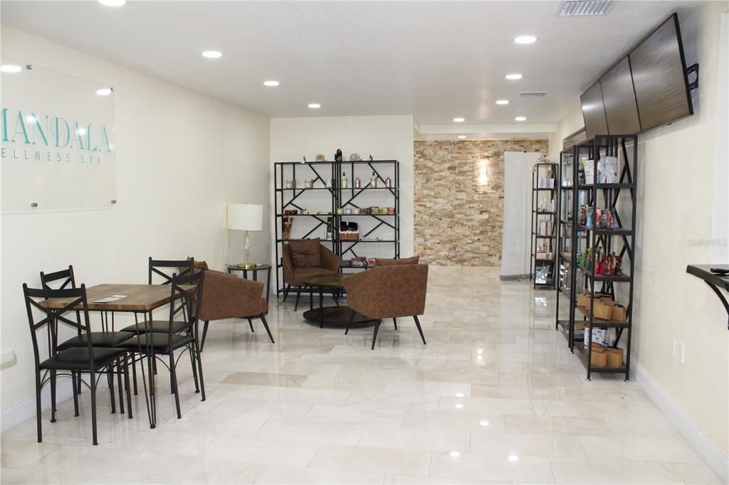 Dining room, Interior, Living room, Recessed Lighting, Stone Walls