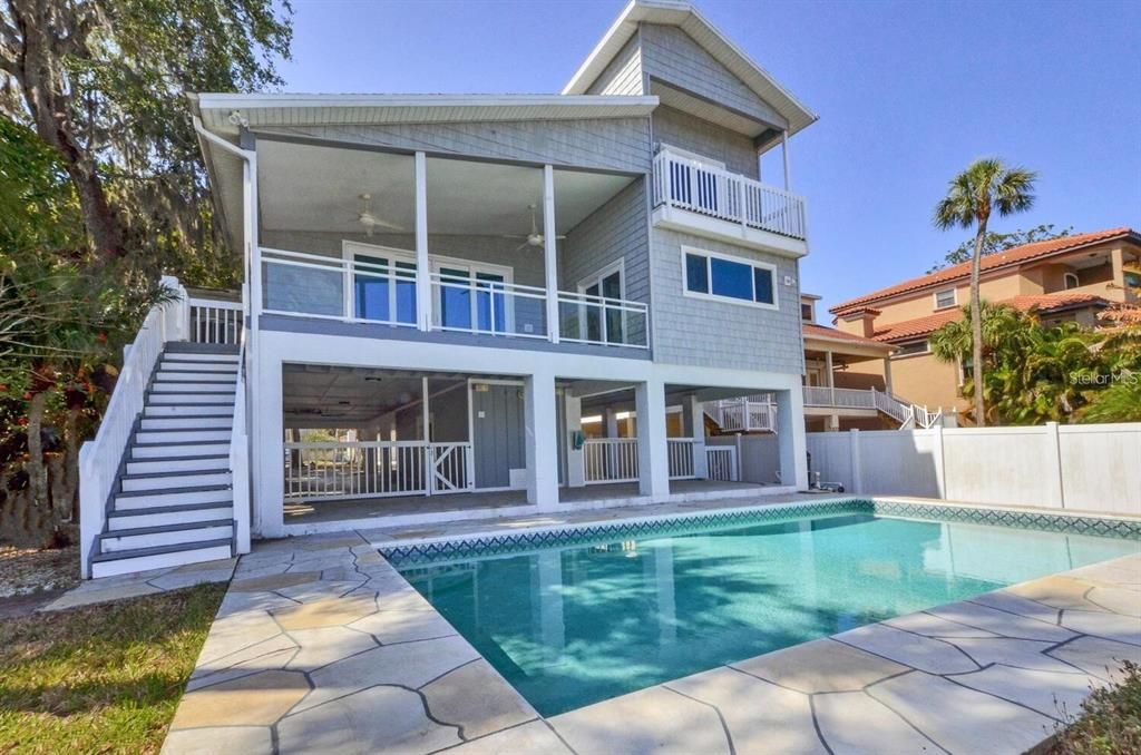 Exterior, Pool