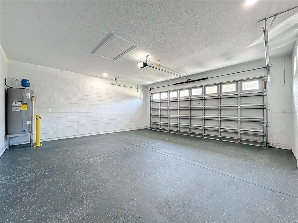 Garage, Interior